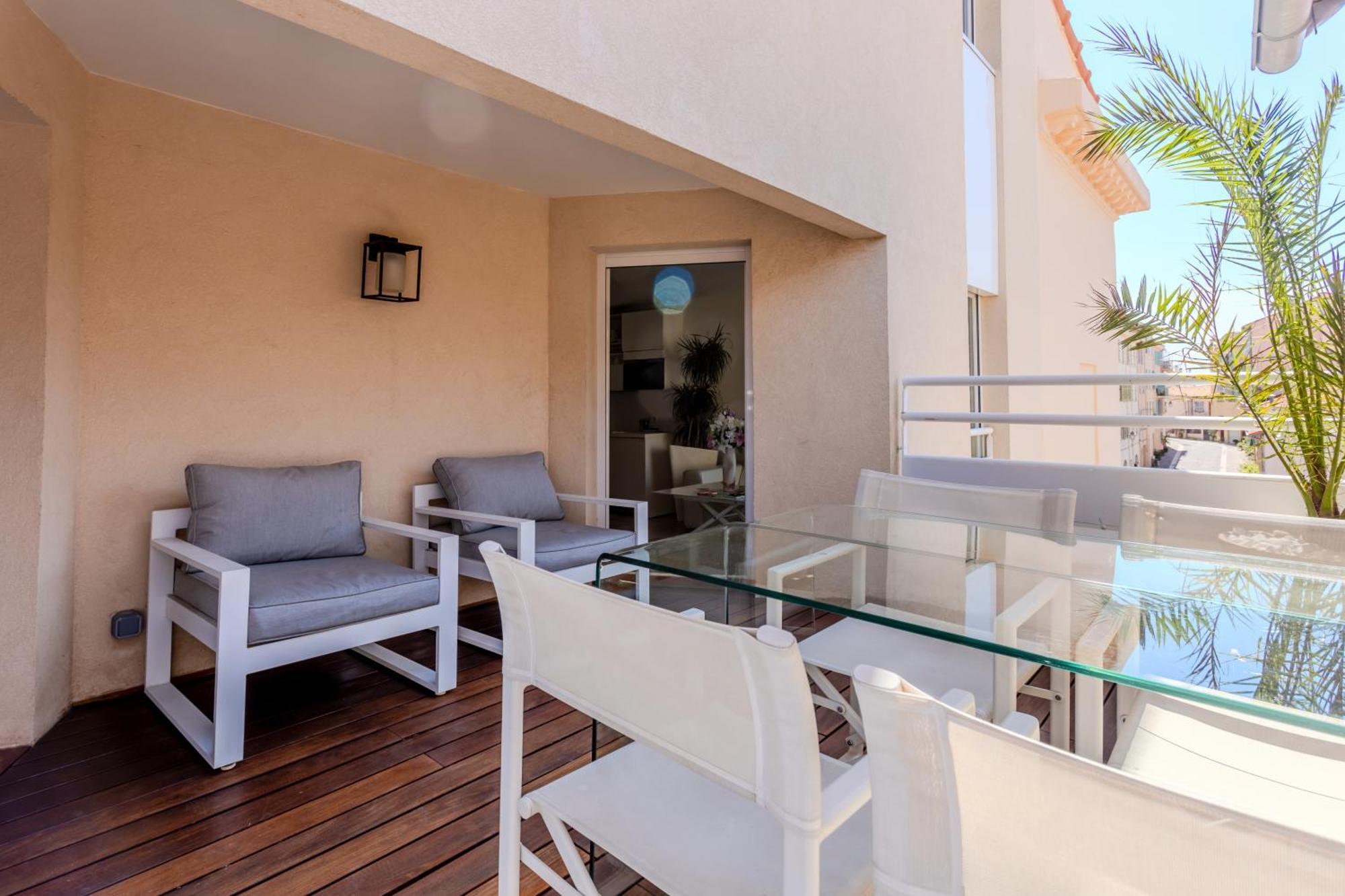 Traverse Des Artistes Aparthotel 3*